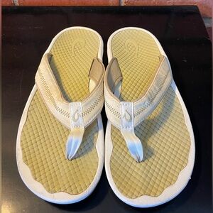 OluKai Ohana Flip Flop Sandals